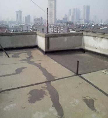 芜湖市漏水维修 楼顶漏水是什么原因，楼顶漏水维修方法是什么?